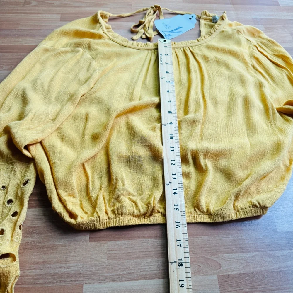 Moon river mustard bell sleeve open back nwt medium